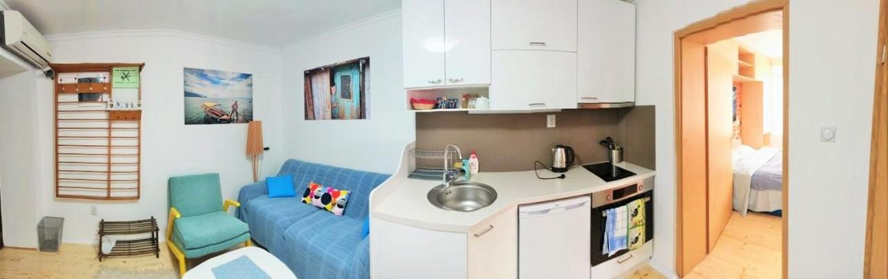 Апартаменты Sirma'S Unique Artsy Modern Quiet 1-Bdrm In The Heart Of Скопье Экстерьер фото